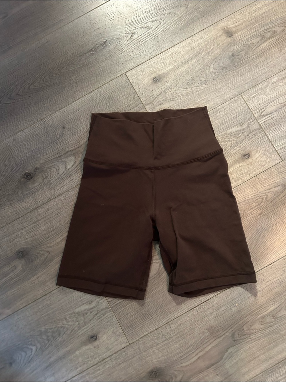 TNAction High-Waist Women’s Biker Shorts in Dark Brown
